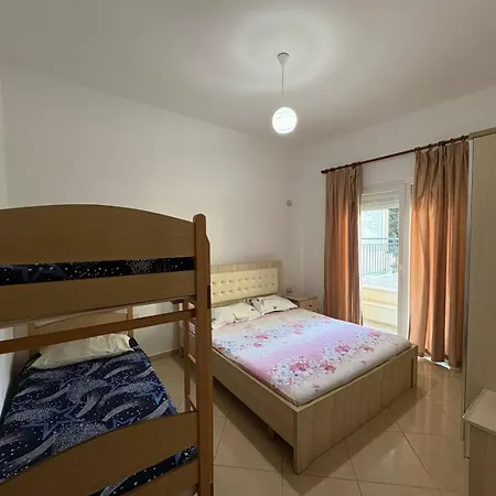 Leos Appartaments * Lezhë